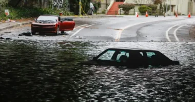 How to Stay Safe While Driving Through a Flash Flood